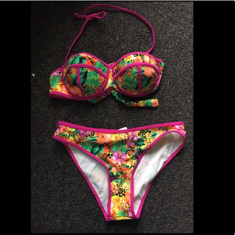 Cupshe Bikini